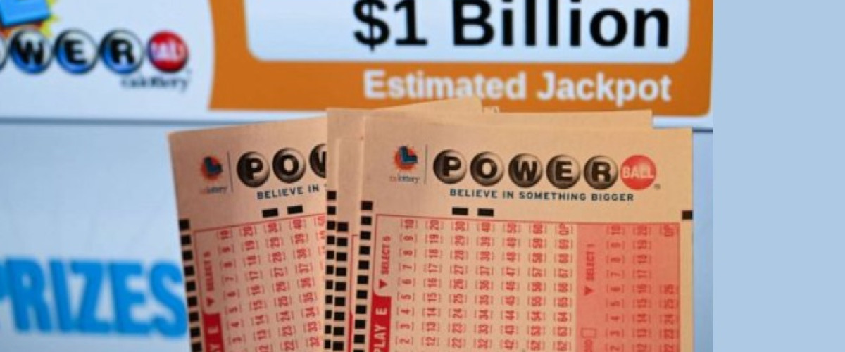 Una donna sostiene di aver vinto al Powerball, ma la storia è un giallo