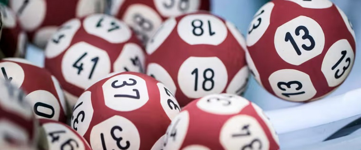 Si presenta il vincitore del jackpot record da 177 milioni di sterline all'Euromillions